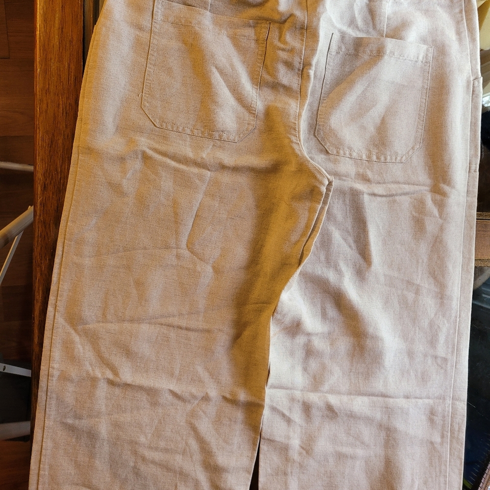 Tan pants - Picture 2 of 8